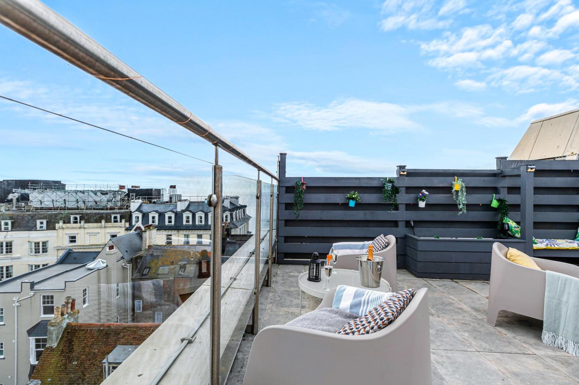 Airhost'S Brighton'S Best Green Diamond Escape With Sea Views Exterior photo
