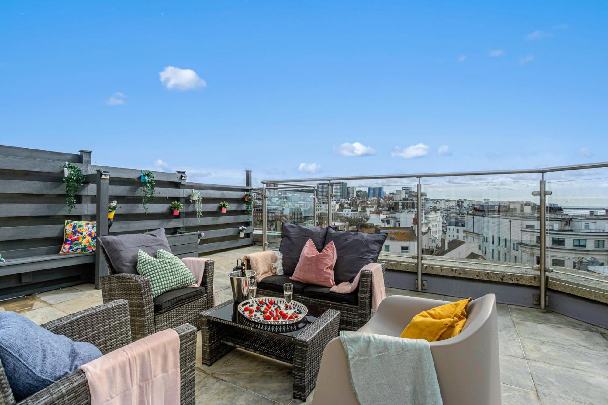 Airhost'S Brighton'S Best Green Diamond Escape With Sea Views Exterior photo