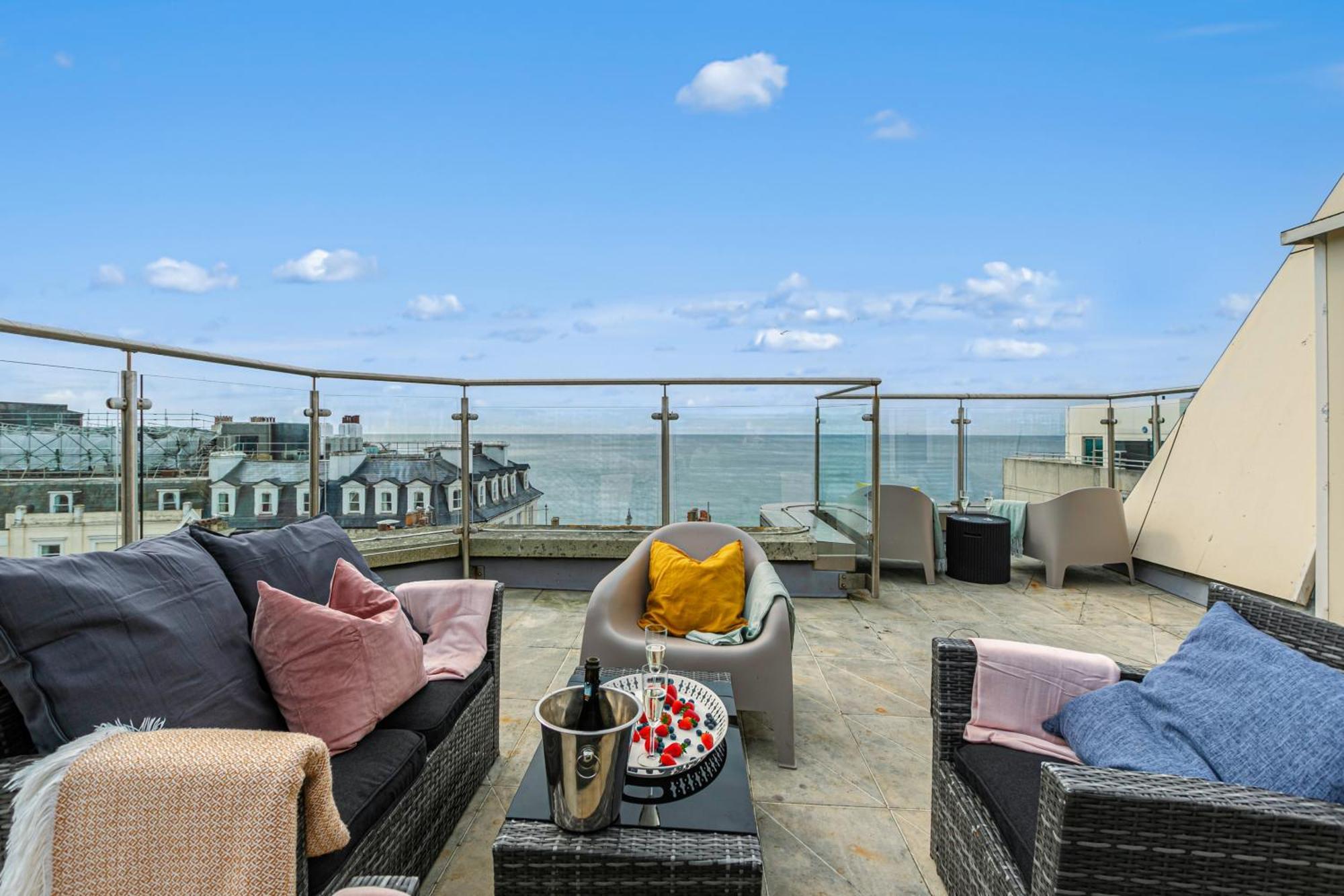 Airhost'S Brighton'S Best Green Diamond Escape With Sea Views Exterior photo