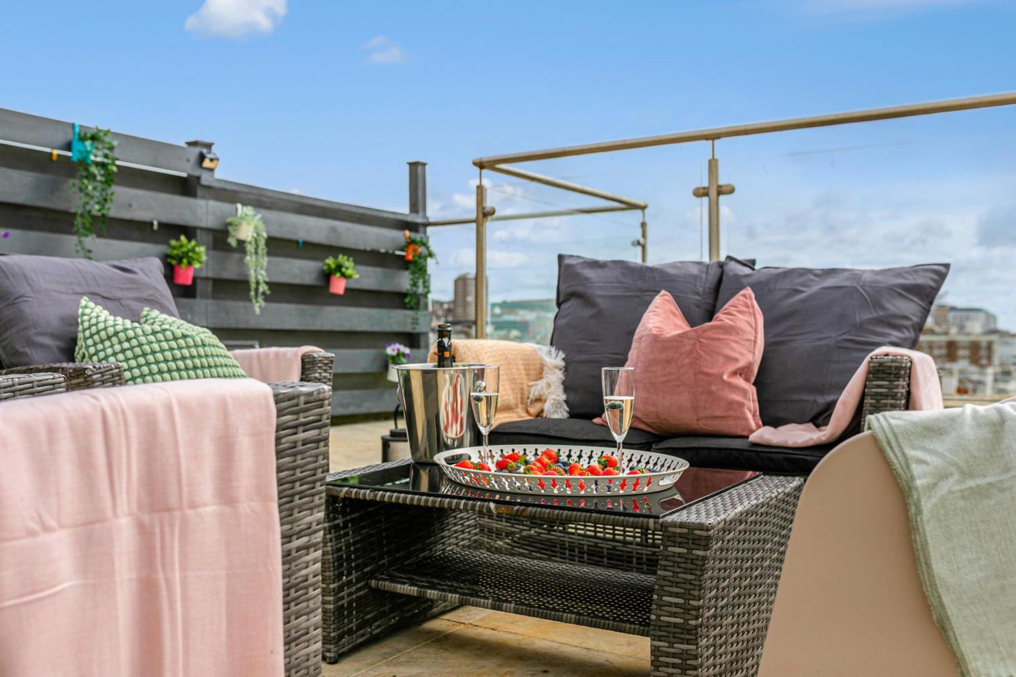 Airhost'S Brighton'S Best Green Diamond Escape With Sea Views Exterior photo