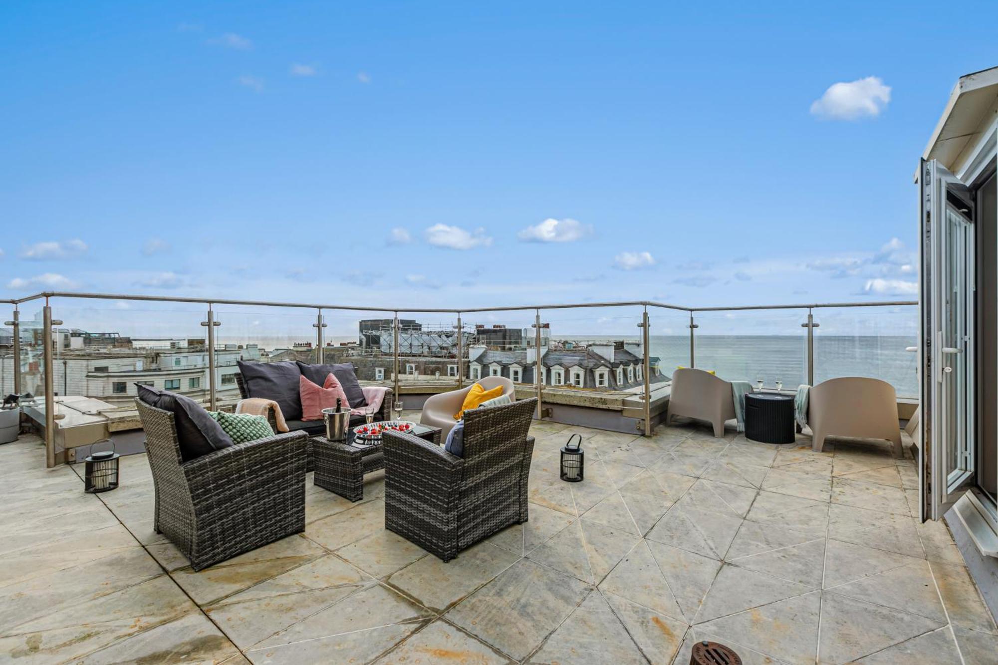 Airhost'S Brighton'S Best Green Diamond Escape With Sea Views Exterior photo