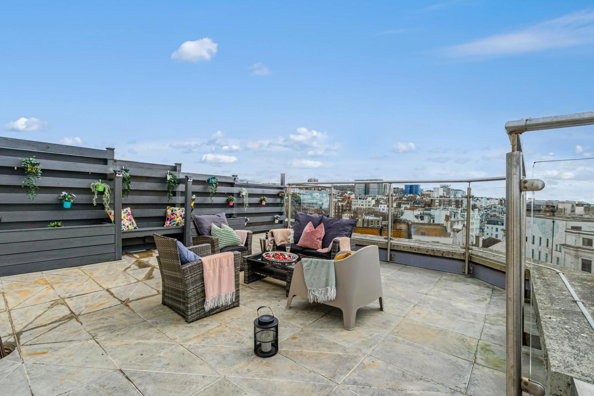 Airhost'S Brighton'S Best Green Diamond Escape With Sea Views Exterior photo